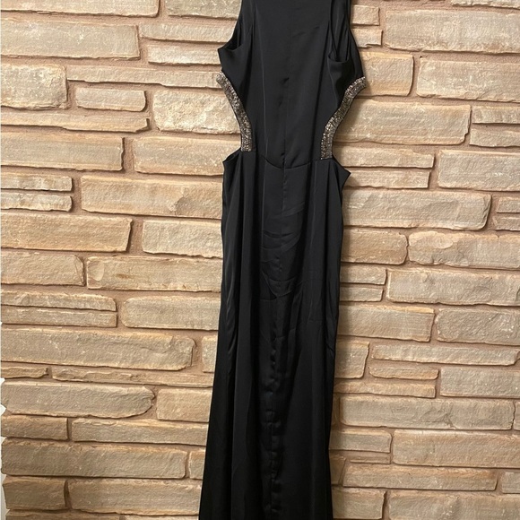BCBGeneration Satin black Beaded Waist Formal Gown Prom Wedding Maxi Dress Sz 10 - Picture 5 of 11